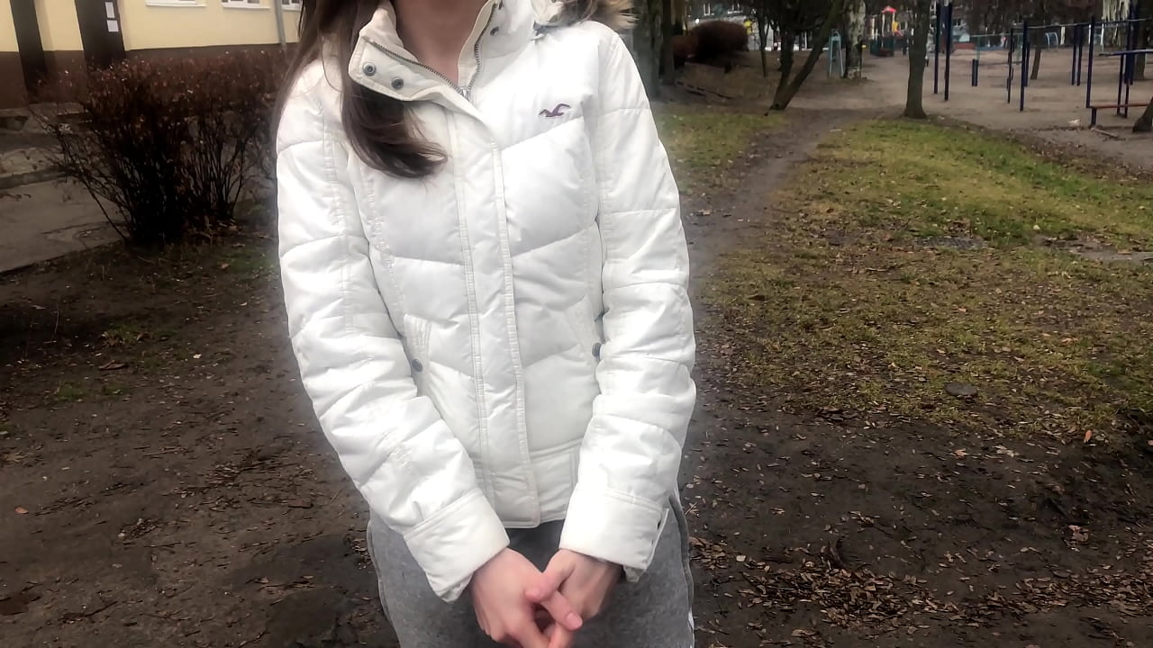 Stranger For the Money Sauged and Fucked. Russesch Amateur. Mat Schwätzen.